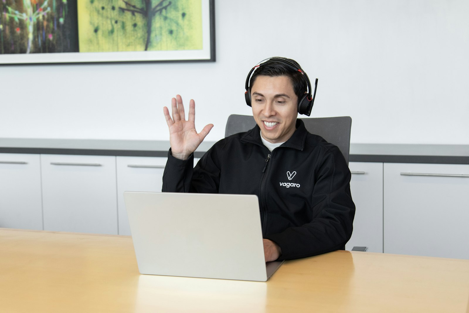 Someone handling a call in e-commerce & retail